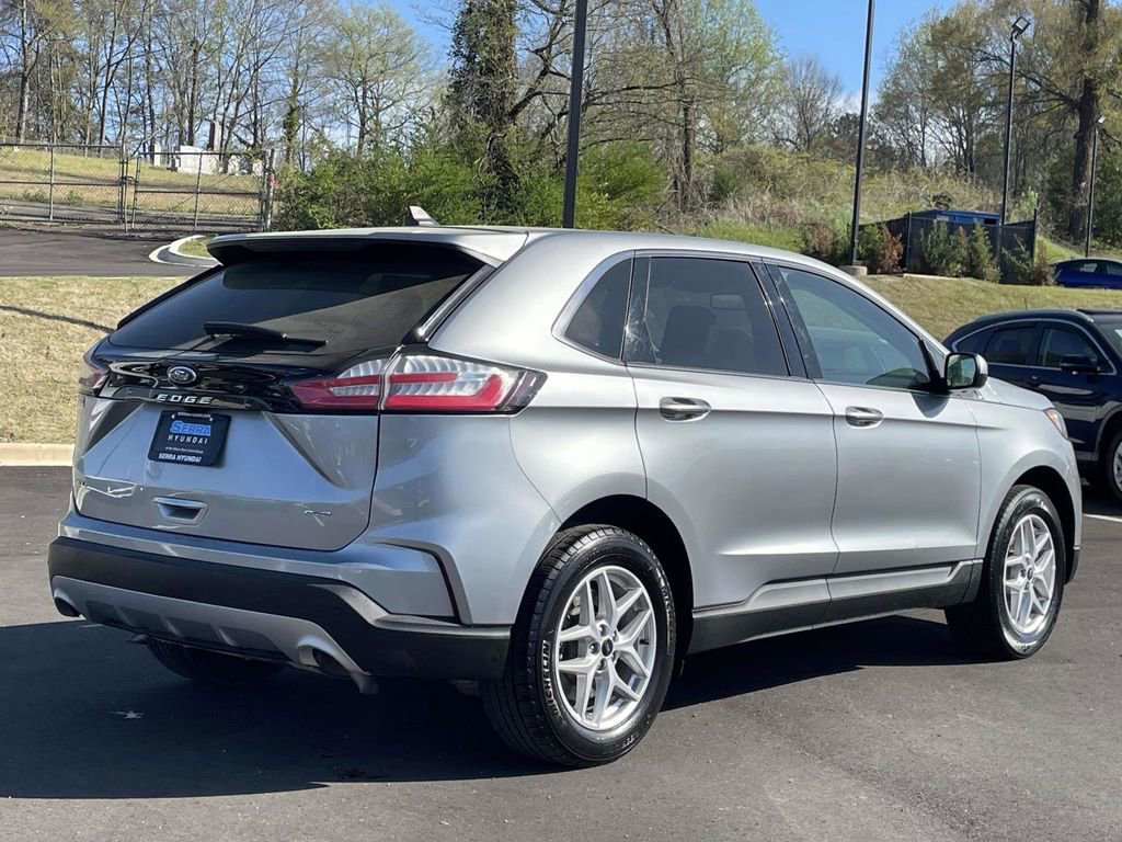 Used 2024 Ford Edge SEL AWD/4WD image 3