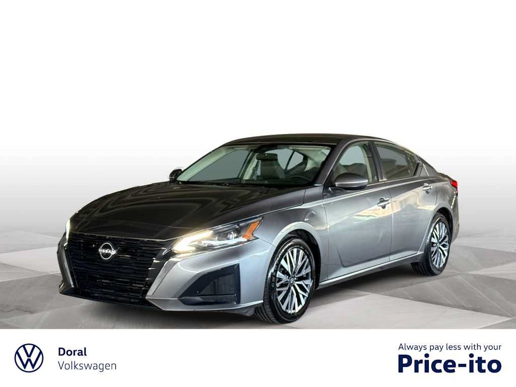 Used 2023 Nissan Altima 2.5 SV FWD image 1