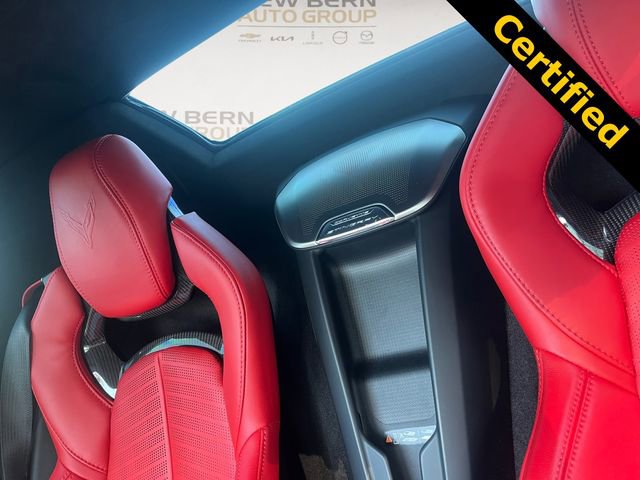 Used 2024 Chevrolet Corvette Stingray Premium Conv w/ Z51 Performance Package image 13