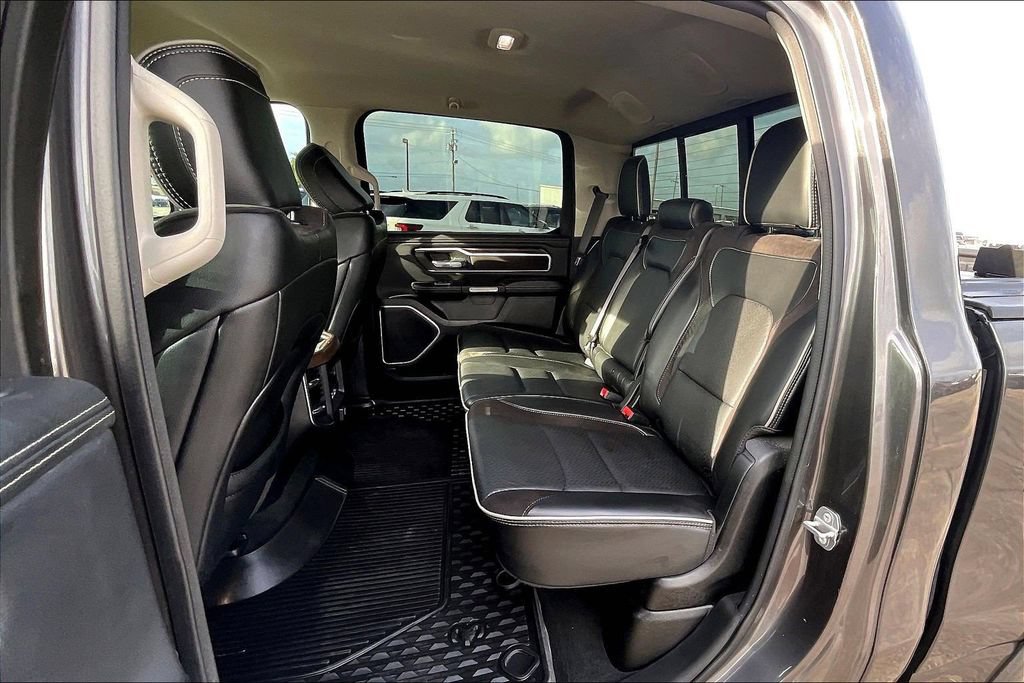 Used 2022 RAM 1500 Laramie AWD/4WD image 18