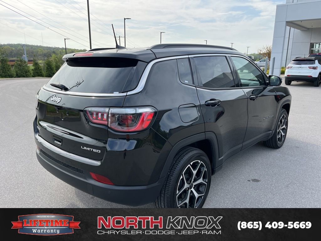 Used 2025 Jeep Compass Limited image 4