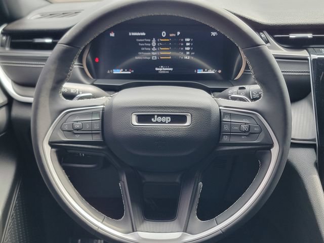 Certified 2024 Jeep Grand Cherokee L Laredo AWD/4WD image 33