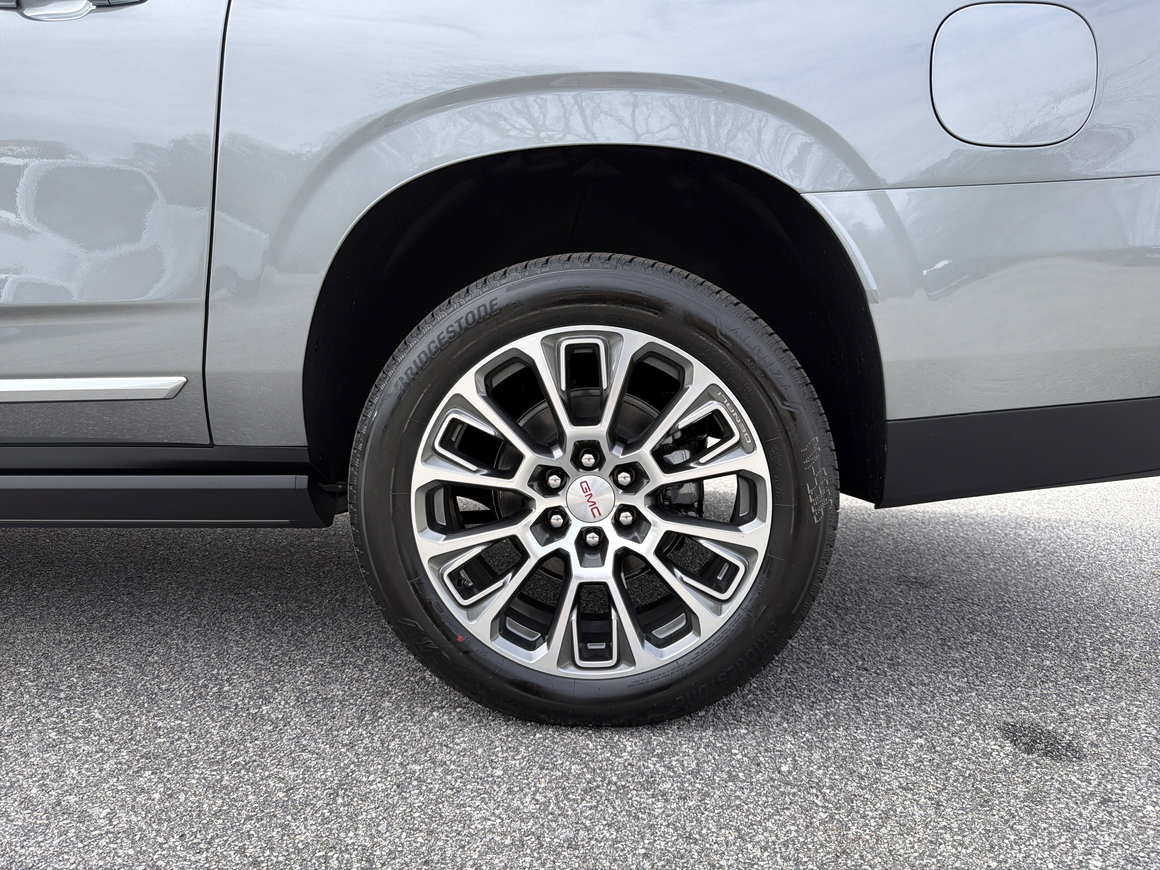 New 2026 GMC Yukon XL Denali image 25