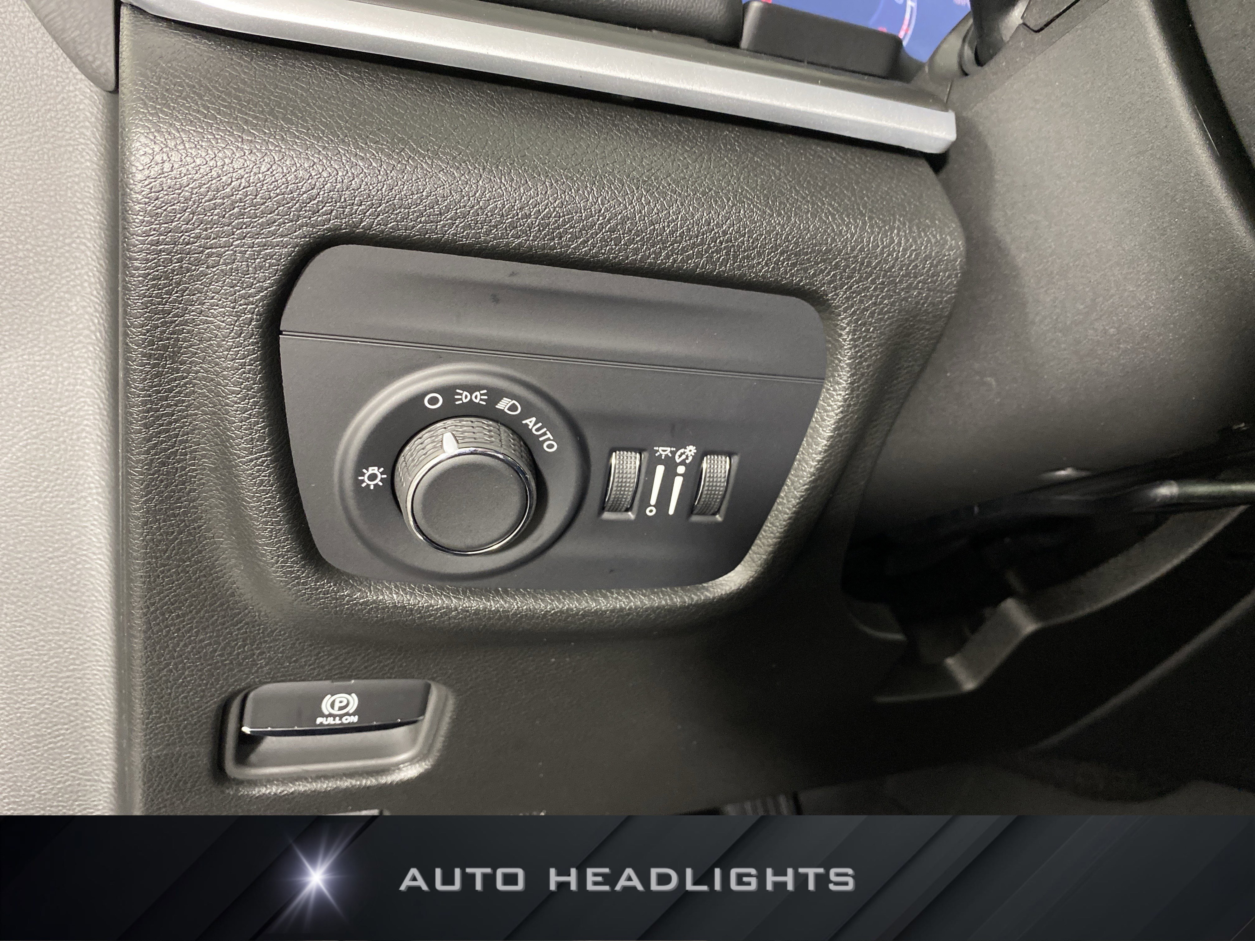 New 2025 Jeep Grand Cherokee Altitude image 23