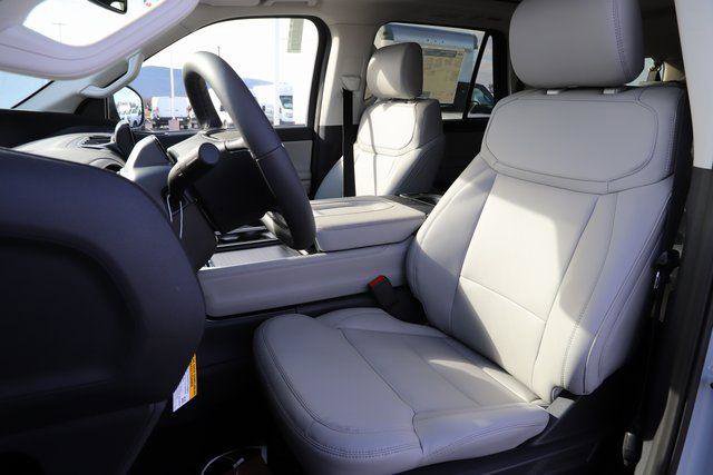 New 2026 Ford Expedition Max Active AWD/4WD image 17