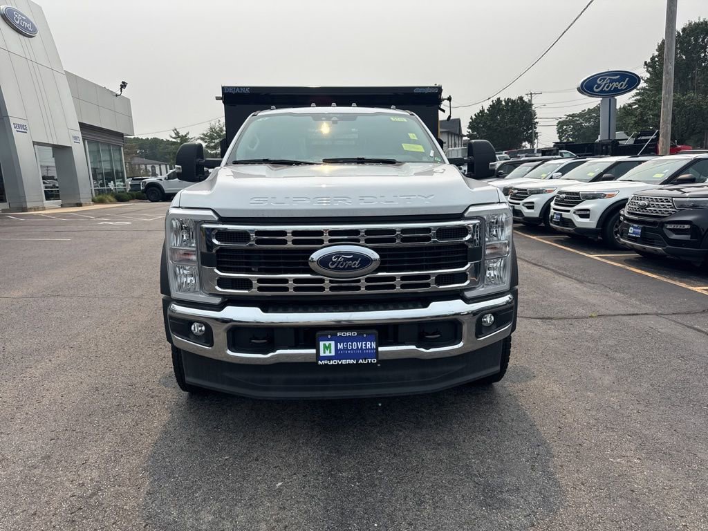 New 2025 Ford F550 4x4 Regular Cab Super Duty image 2