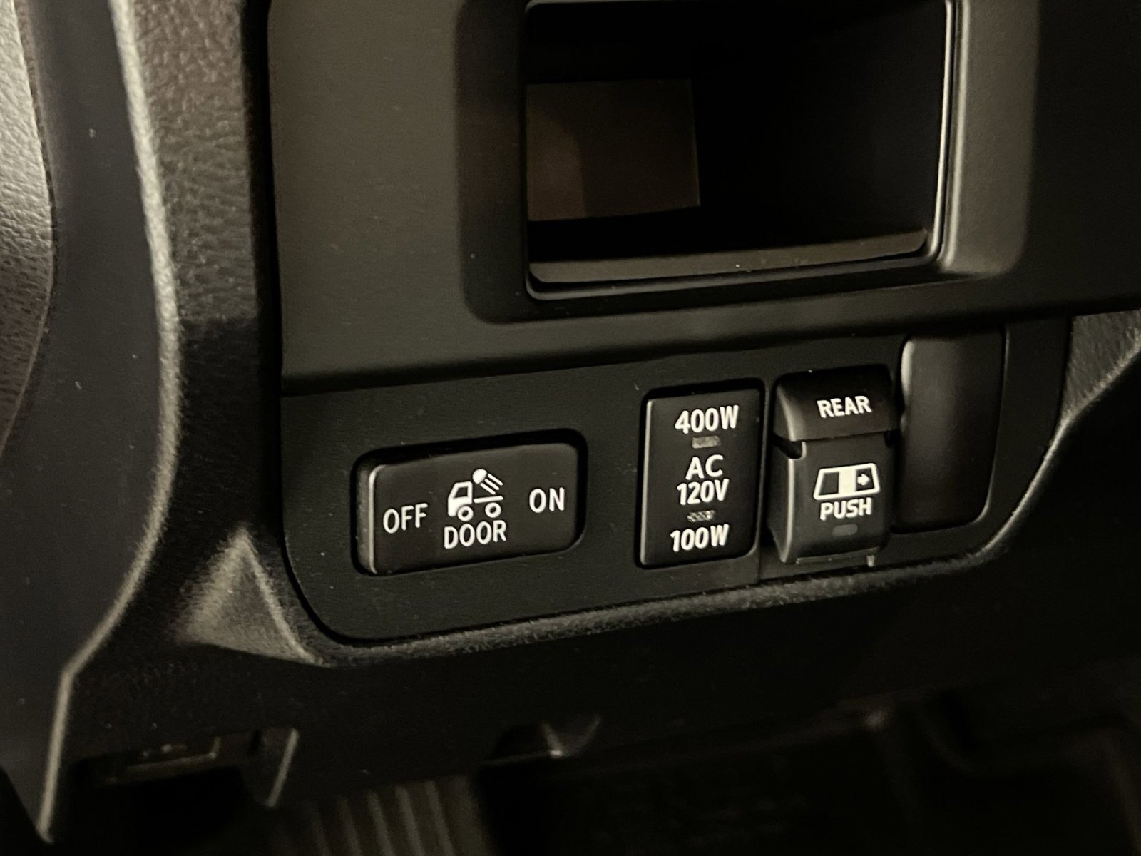 Used 2017 Toyota Tacoma TRD Sport image 30