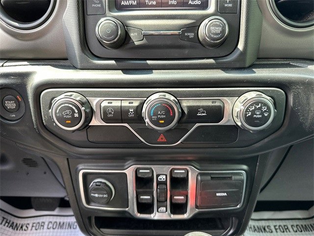 Used 2021 Jeep Gladiator Willys image 20