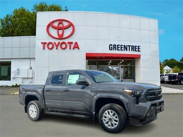 New 2025 Toyota Tacoma SR5