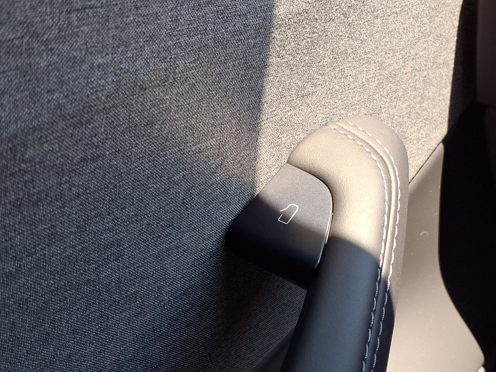 Used 2025 Tesla Model 3 RWD image 19