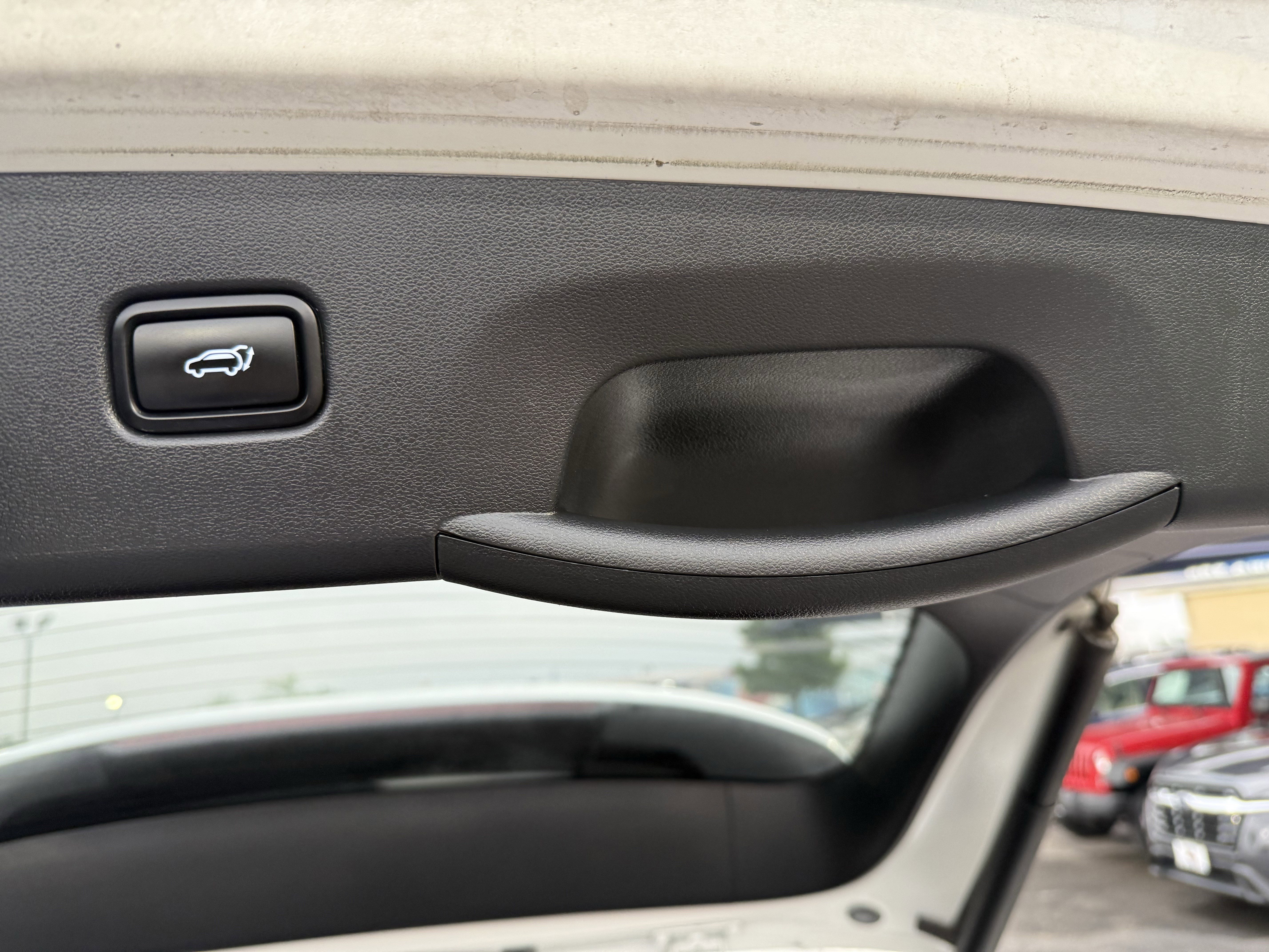 Used 2022 Hyundai Tucson Limited AWD/4WD image 10