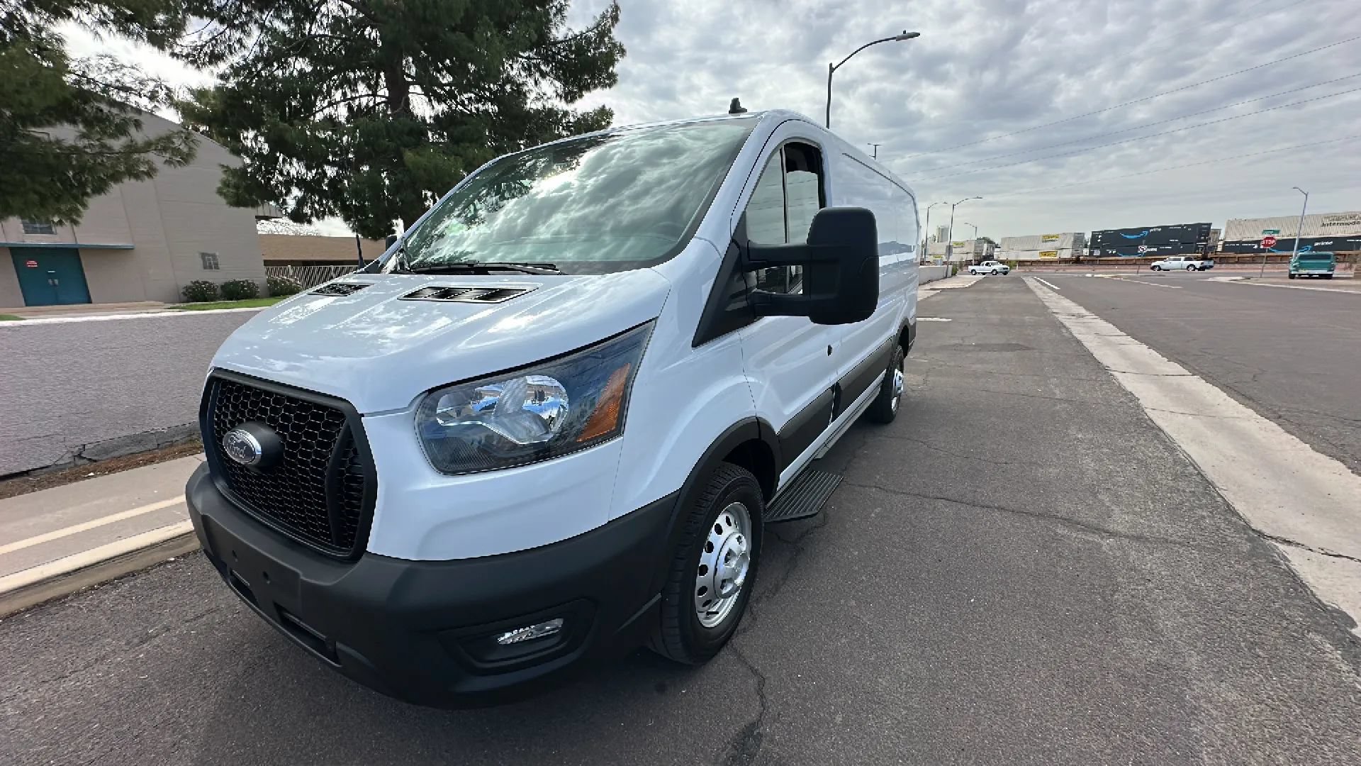 Used 2023 Ford Transit 250 Low Roof RWD image 12