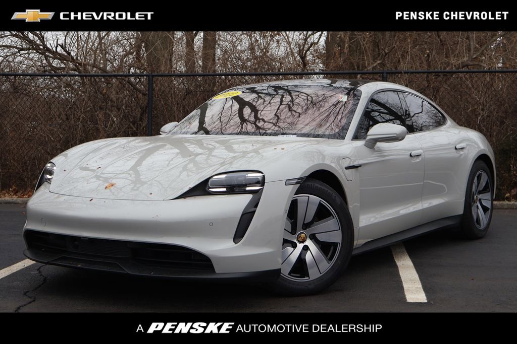 Used 2022 Porsche Taycan image 1