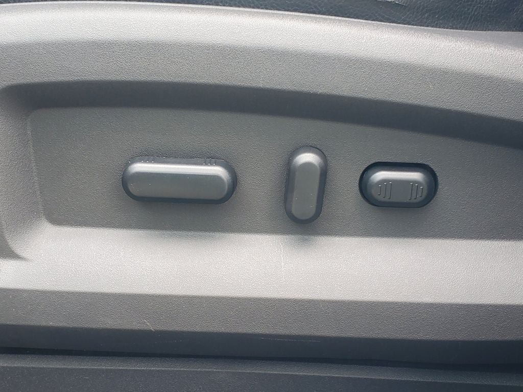 Used 2013 Ford Edge SEL FWD image 6