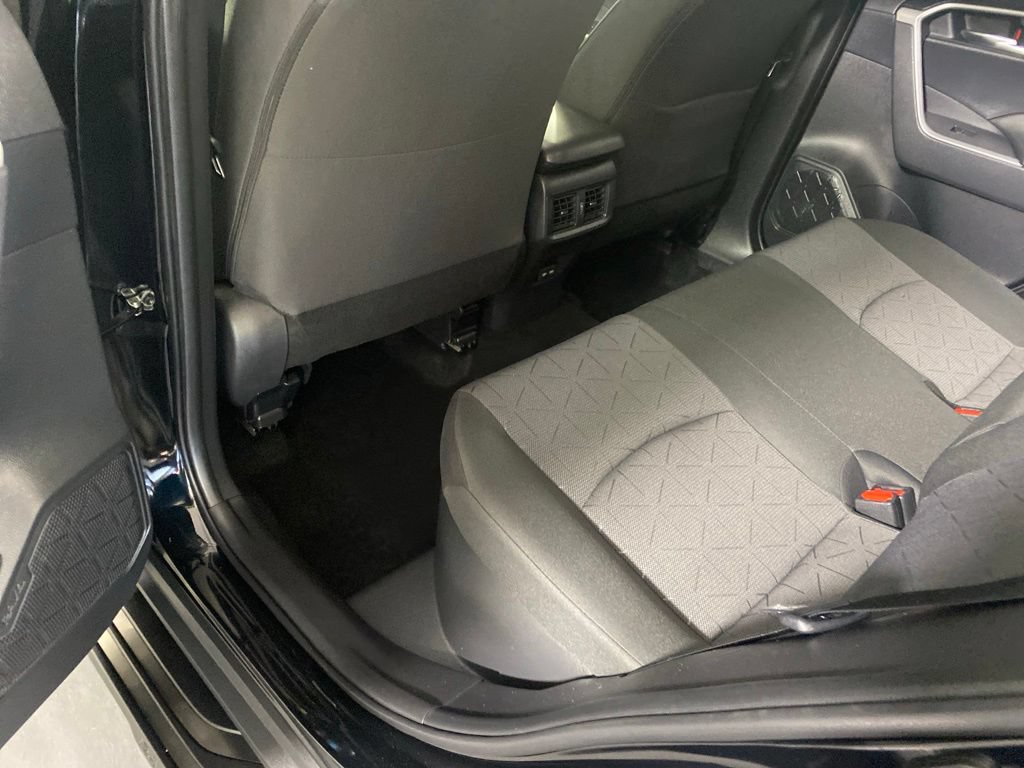 Used 2022 Toyota RAV4 XLE w/ Convenience Package AWD/4WD image 27