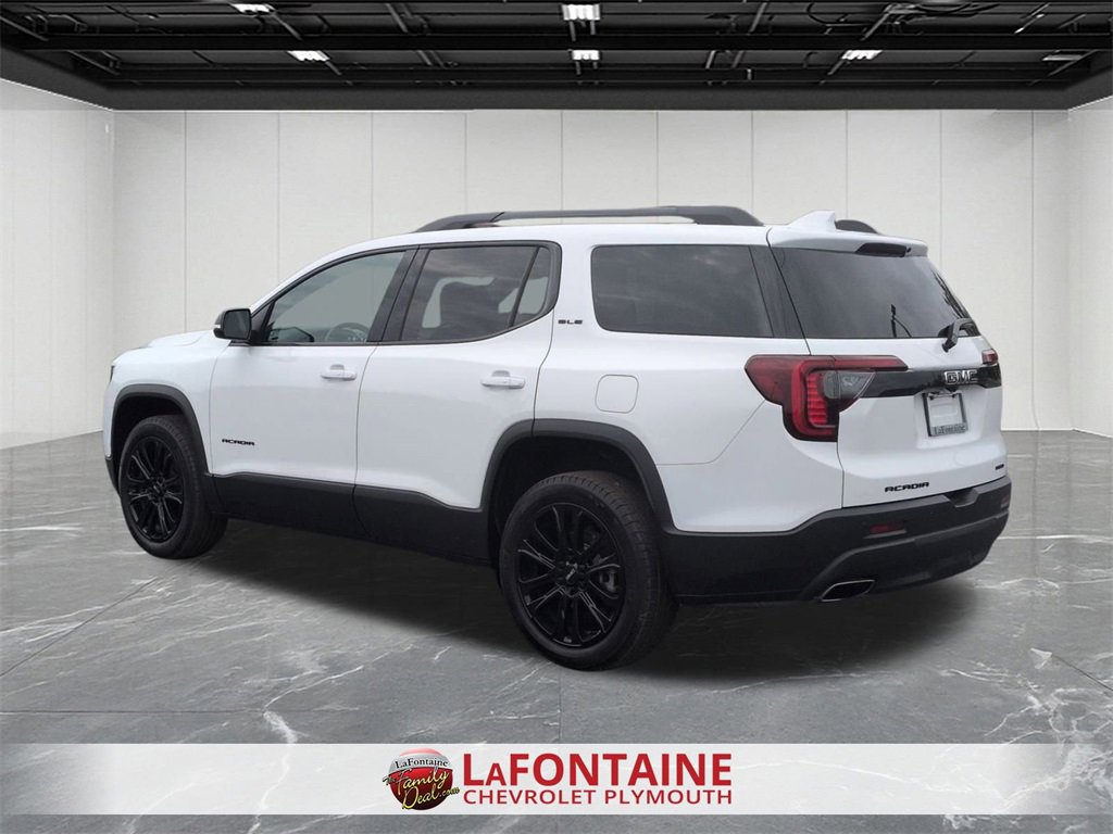 Certified 2023 GMC Acadia SLE w/ Driver Convenience Package image 6