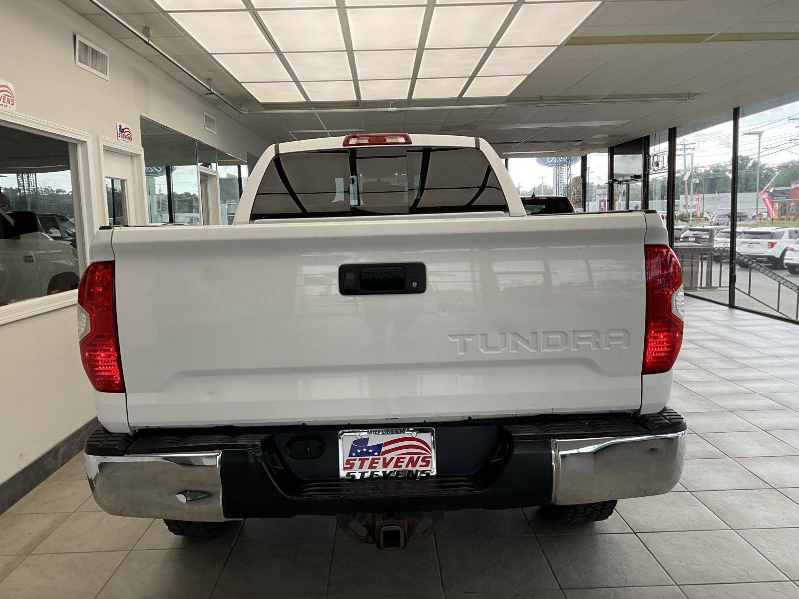 Used 2017 Toyota Tundra SR5 w/ TRD Off Road Package AWD/4WD image 6