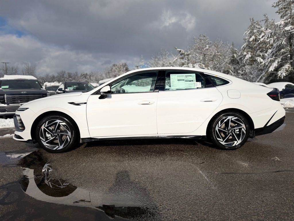 New 2026 Hyundai Sonata SEL image 3