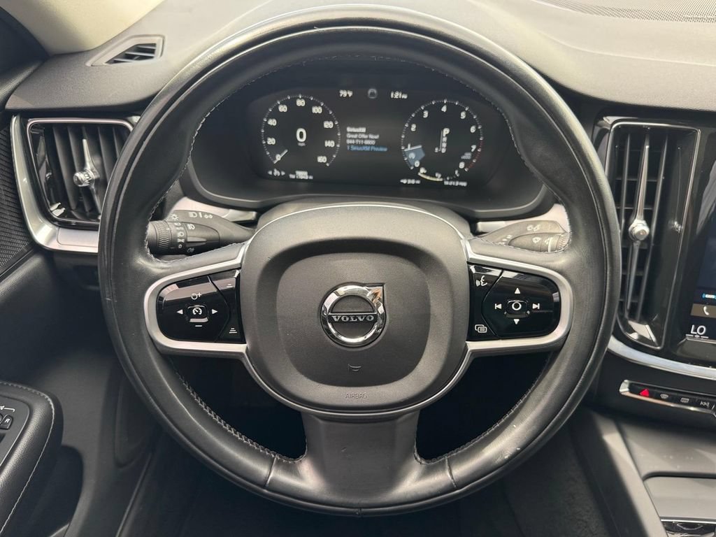 Used 2020 Volvo S60 T6 Momentum AWD/4WD image 10