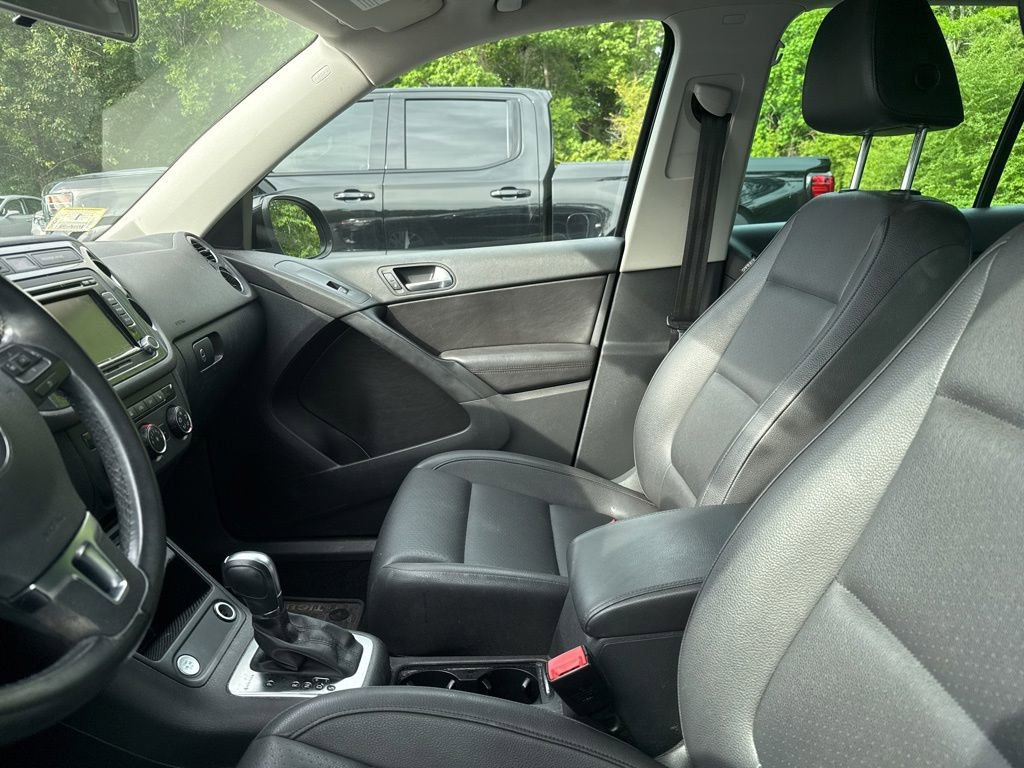 Used 2014 Volkswagen Tiguan SE AWD/4WD image 11