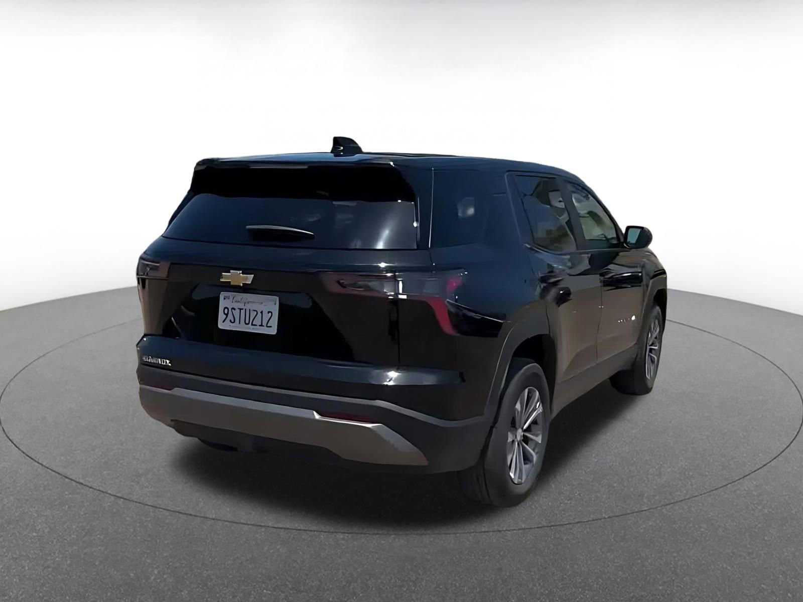 Used 2025 Chevrolet Equinox LT FWD image 14