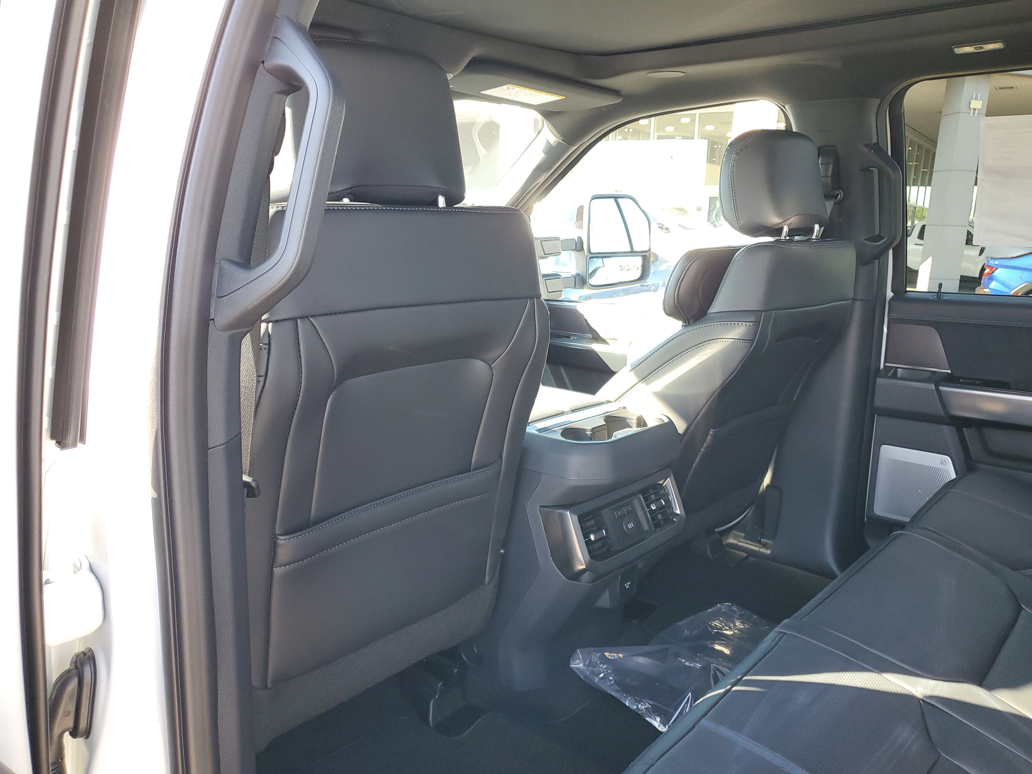 New 2026 Ford F450 Platinum image 29