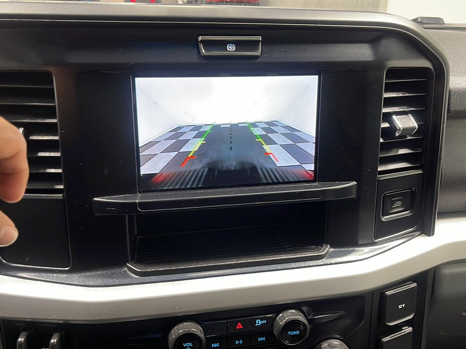 Used 2025 Ford F350 XLT AWD/4WD image 9