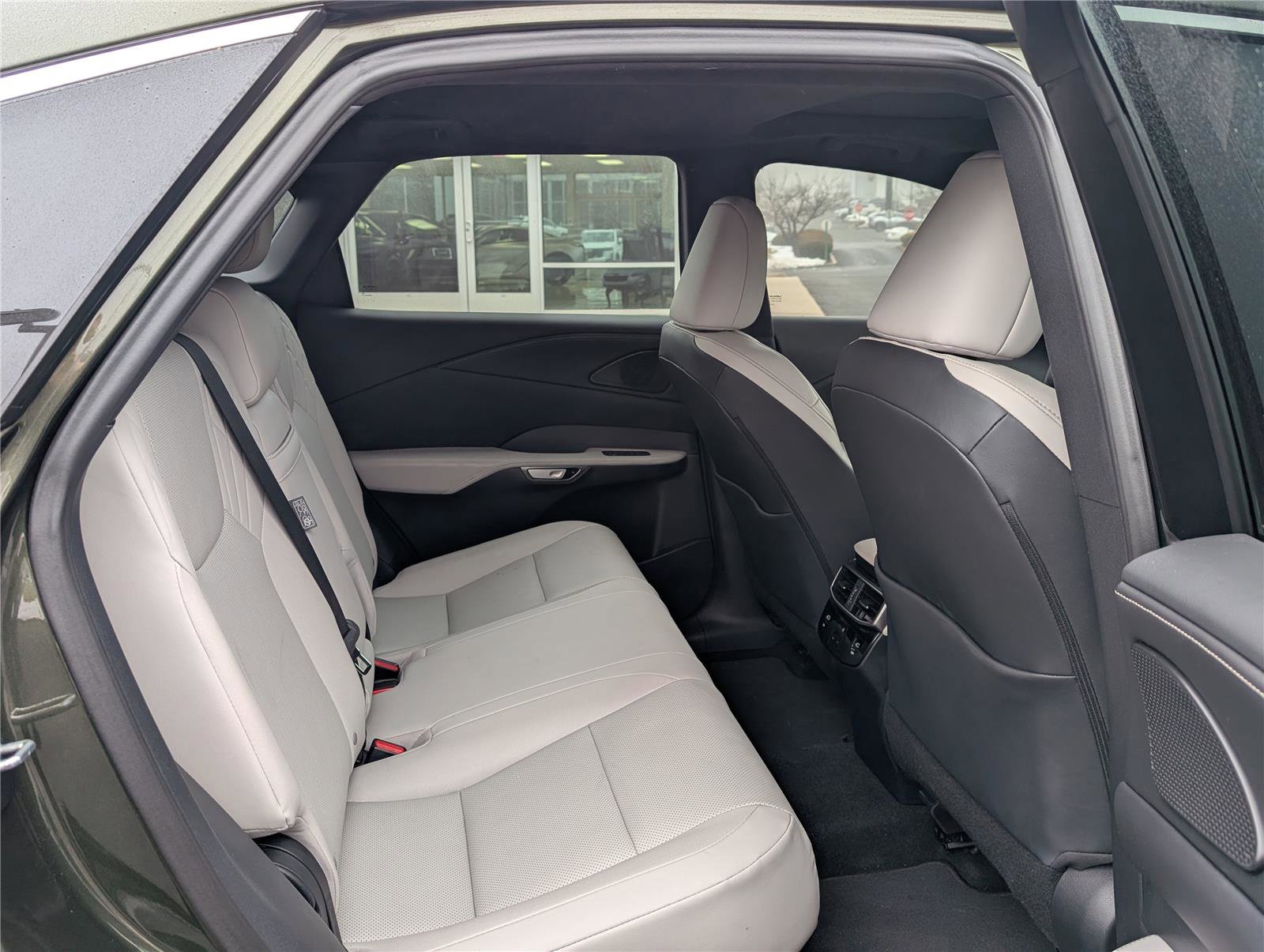 Certified 2023 Lexus RX 350h 350h Premium AWD w/ Accessory Package (K3) image 12