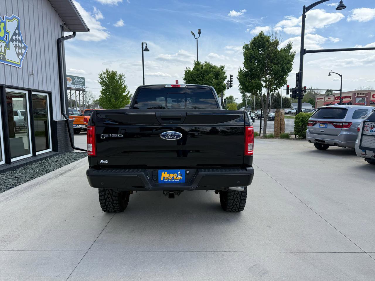 Used 2016 Ford F150 XLT w/ Equipment Group 302A Luxury AWD/4WD image 5