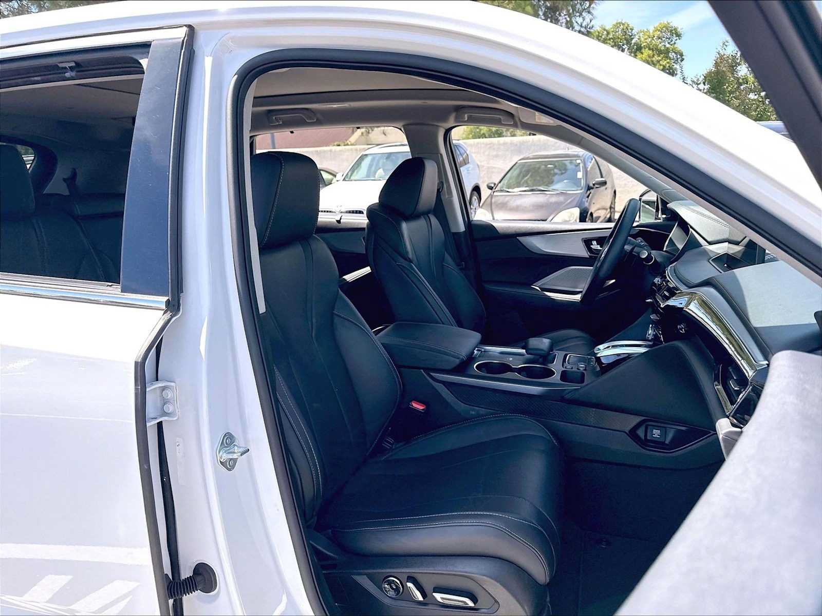 Used 2024 Acura MDX w/ Technology Package AWD/4WD image 10