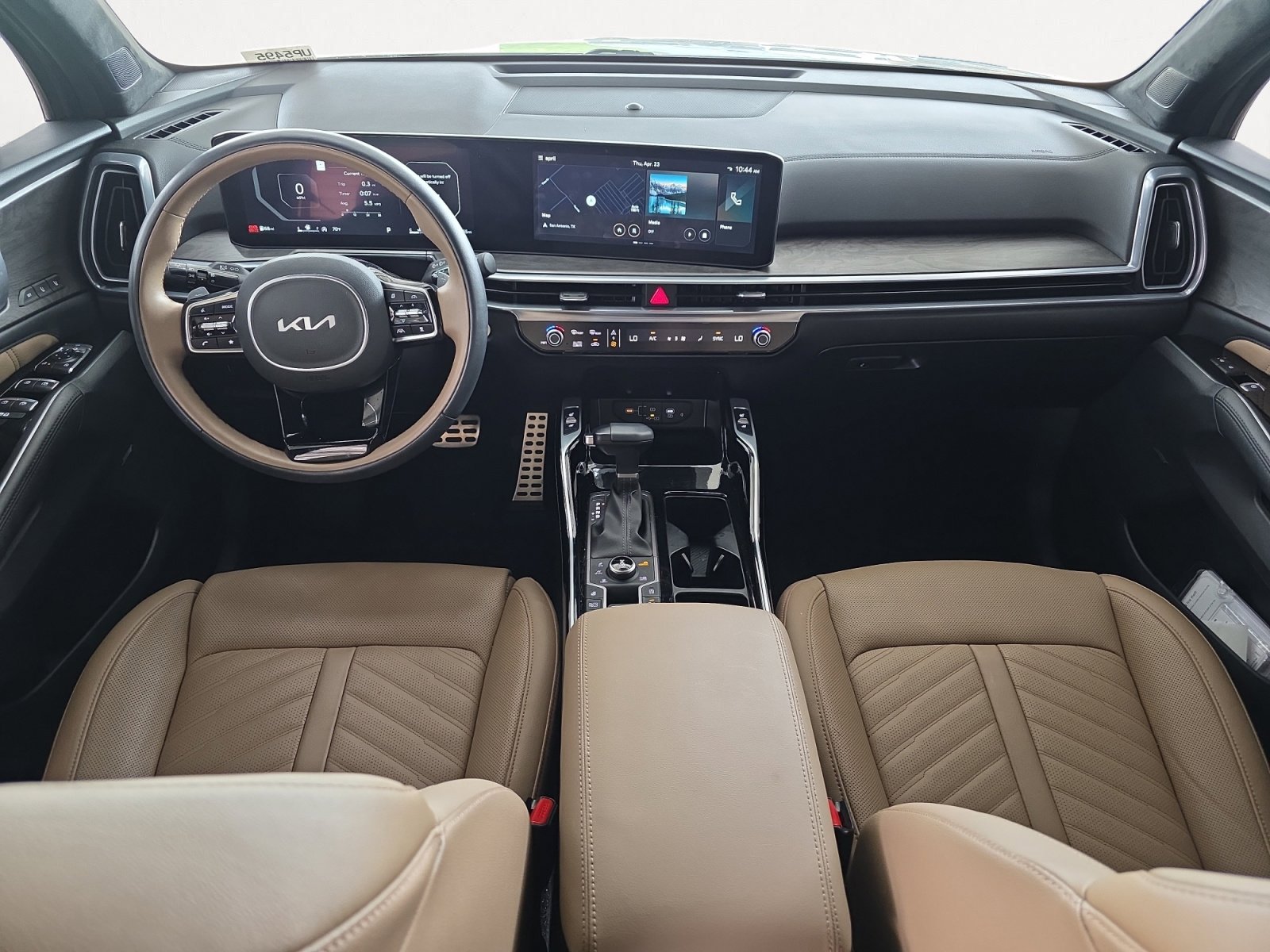 Certified 2025 Kia Sorento SX Prestige w/ Olive Brown Leather Package AWD/4WD image 2