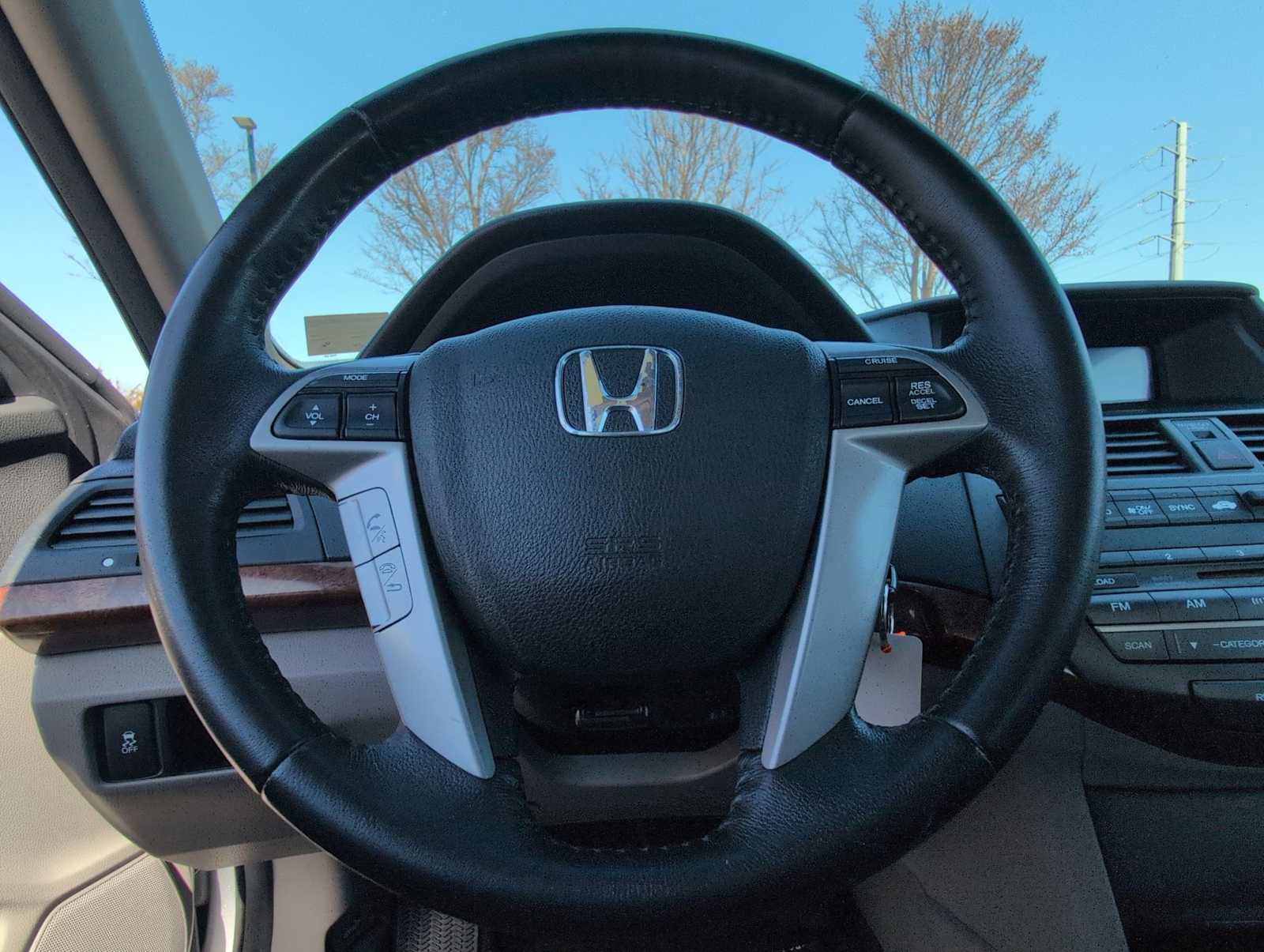 Used 2011 Honda Accord EX-L image 22