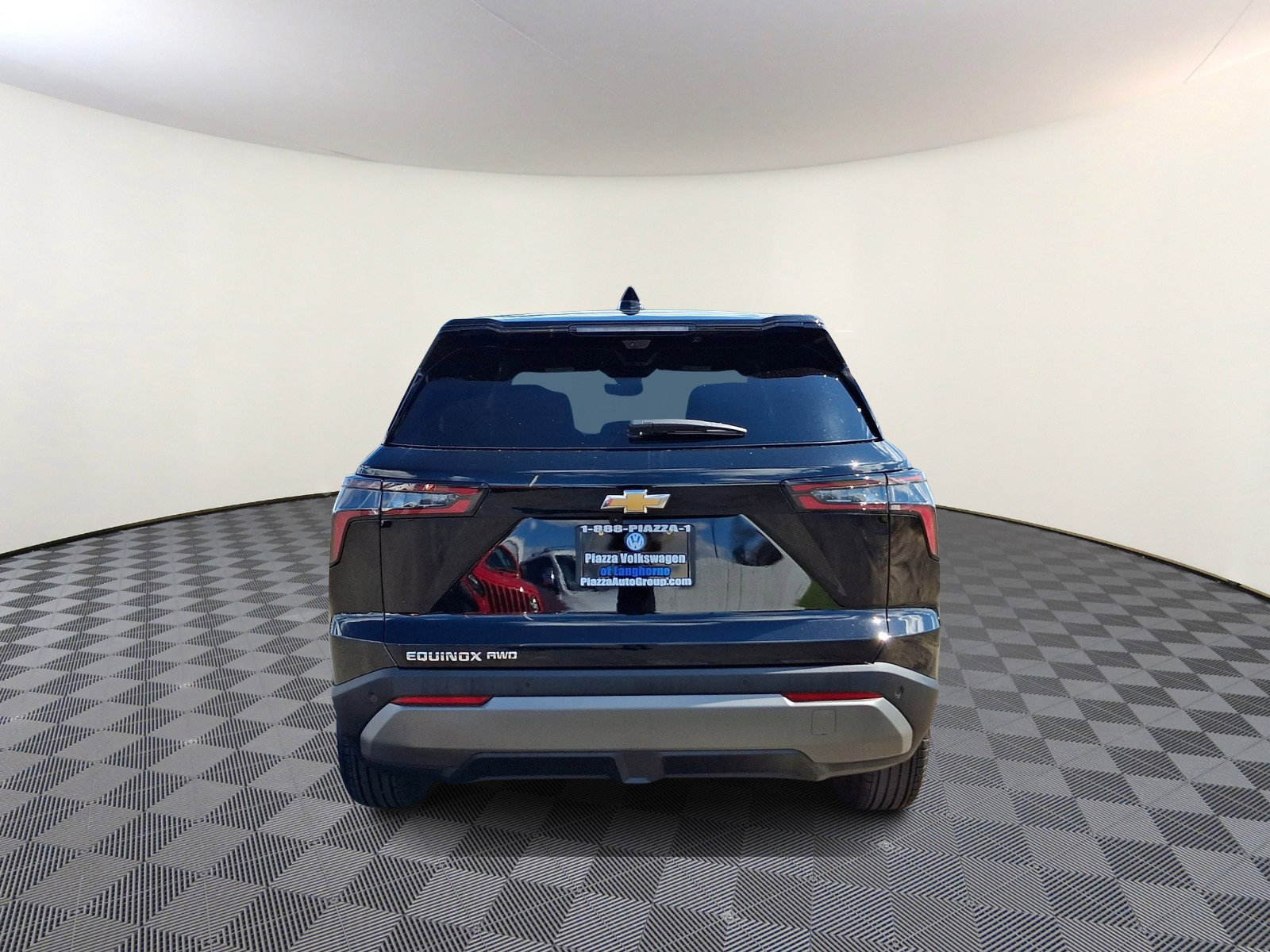 Used 2025 Chevrolet Equinox LT w/ Safety and Technology Package image 6