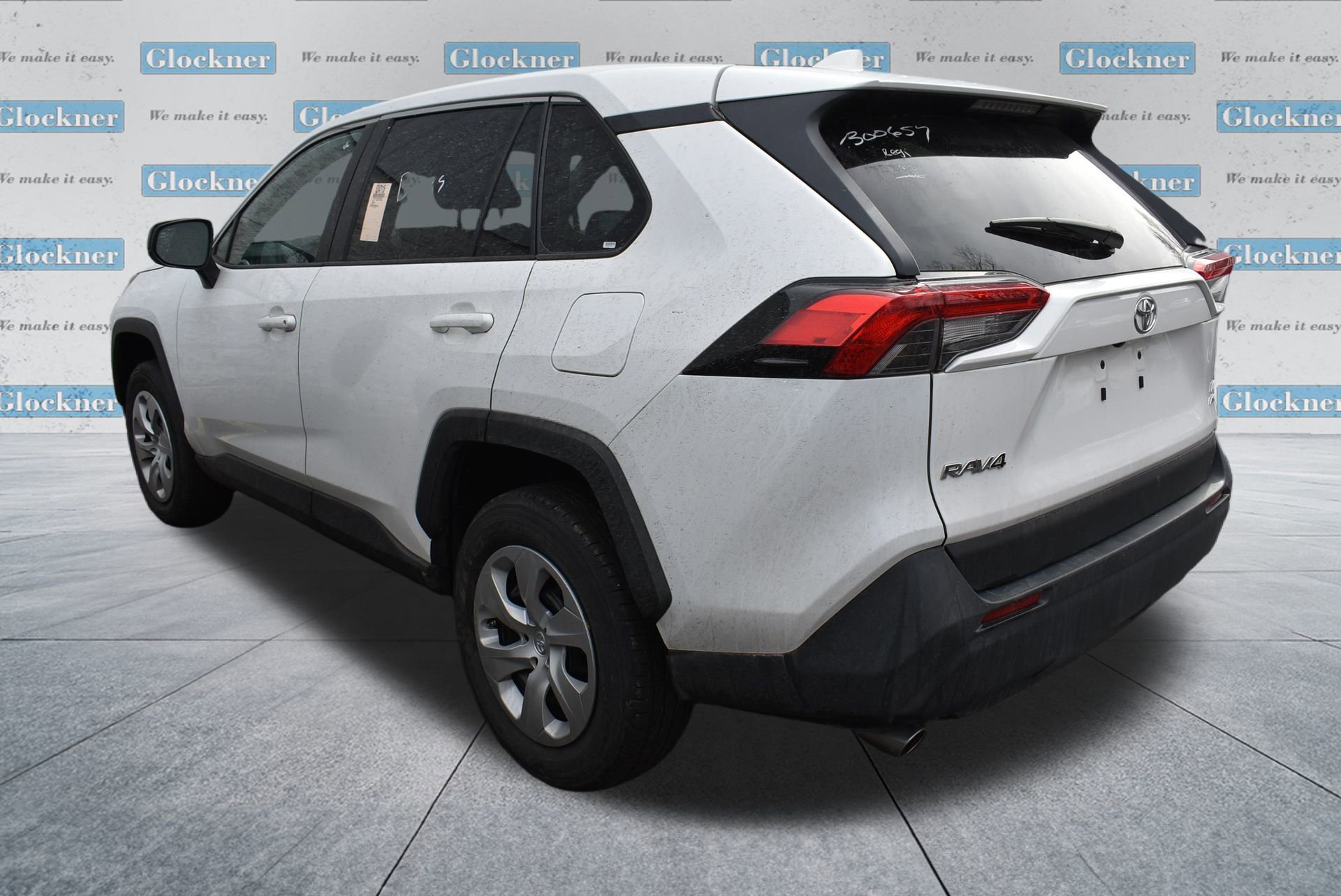 Used 2024 Toyota RAV4 LE image 8