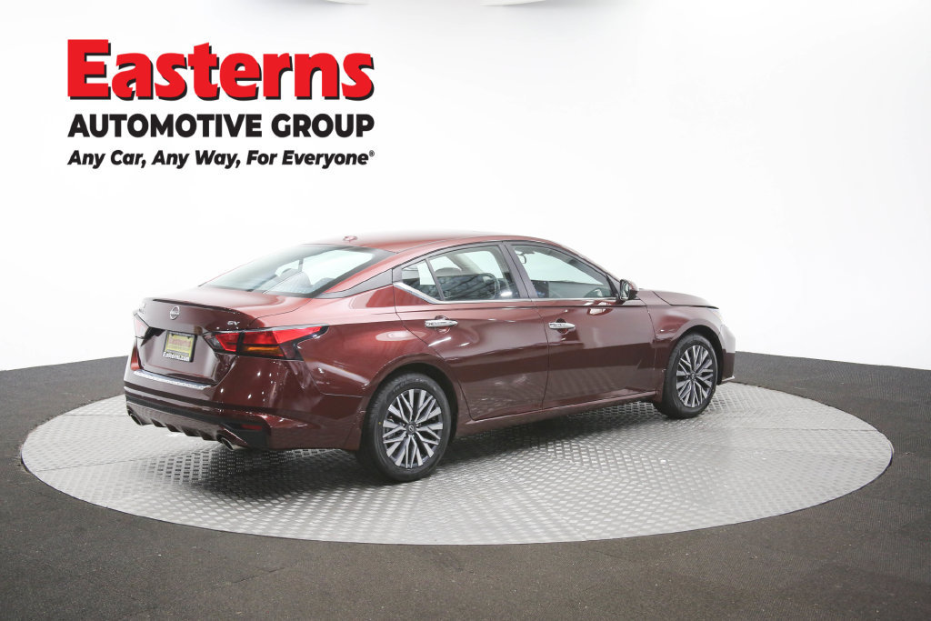 Used 2023 Nissan Altima 2.5 SV w/ SV Premium Package FWD image 46