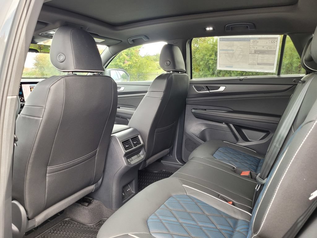 New 2026 Volkswagen Atlas Cross Sport SEL Premium R-Line AWD/4WD image 14