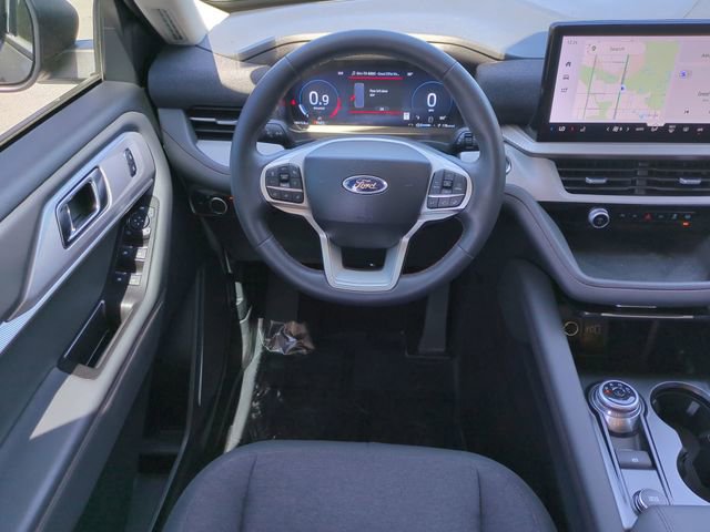 Used 2025 Ford Explorer Active image 18