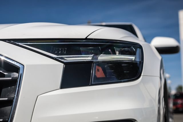 Used 2019 Audi Q8 Premium w/ Convenience Package AWD/4WD image 10