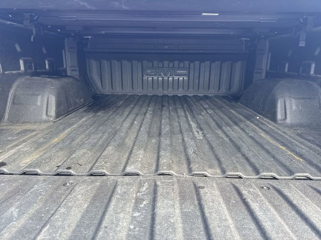 Used 2021 GMC Sierra 1500 SLT w/ SLT Premium Plus Package AWD/4WD image 23
