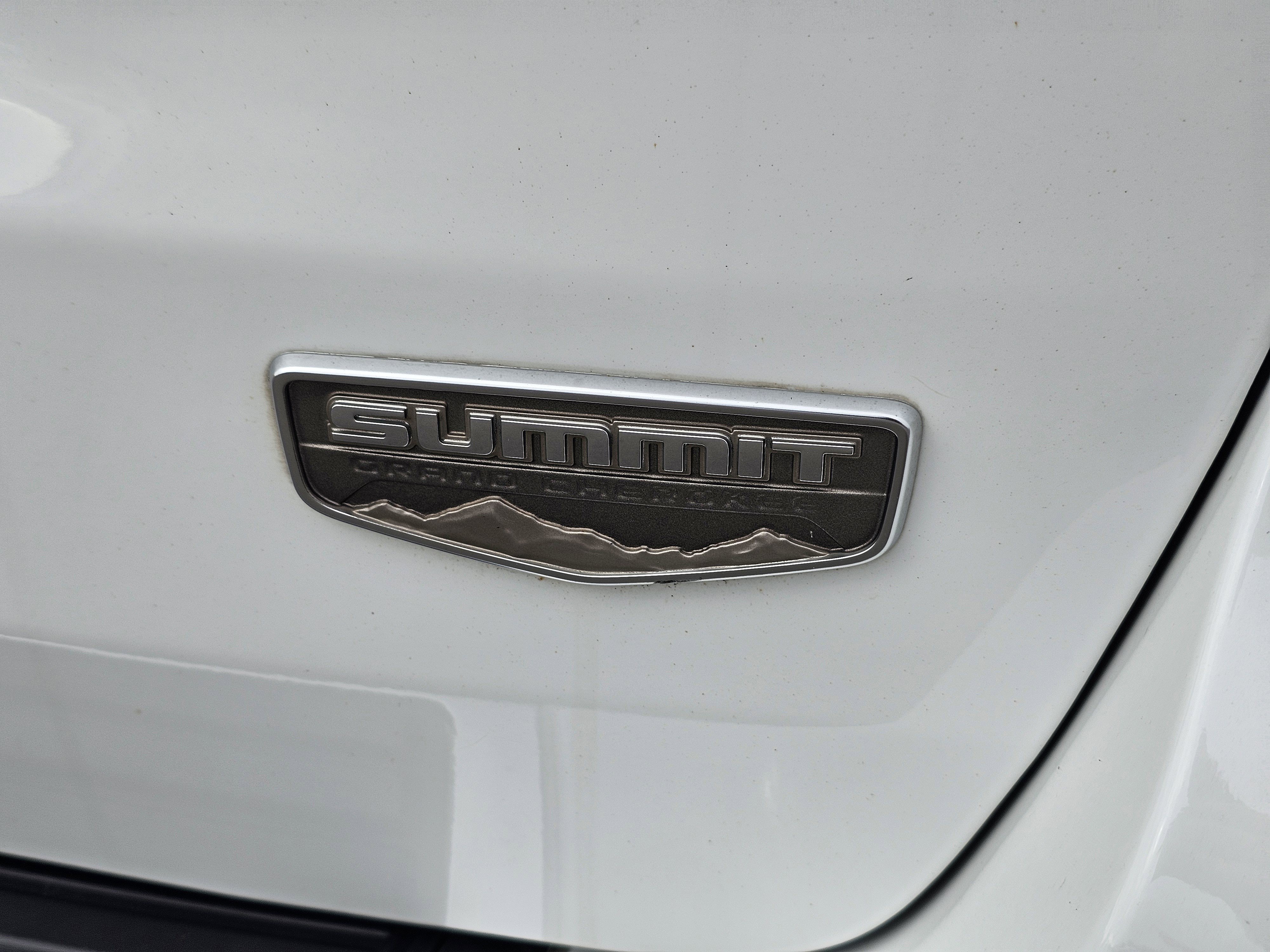 Used 2020 Jeep Grand Cherokee Summit image 10