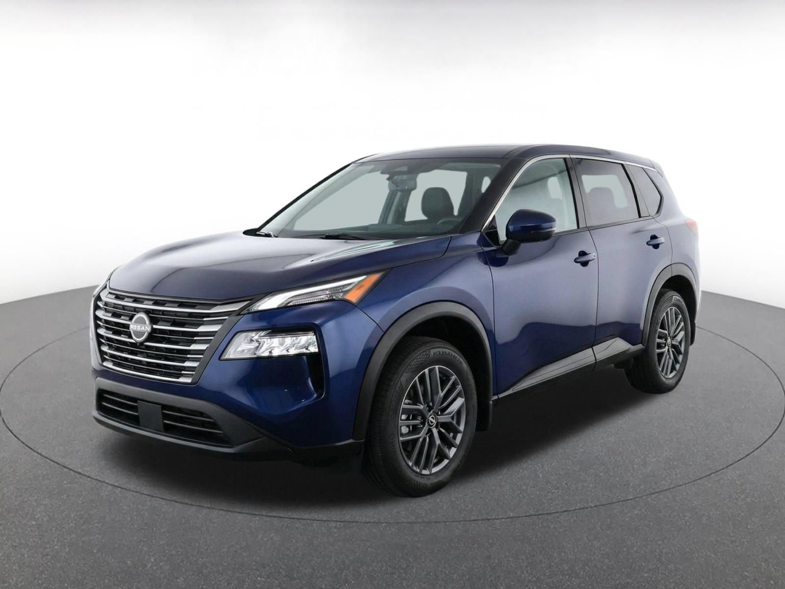 Used 2026 Nissan Rogue SV AWD/4WD image 3