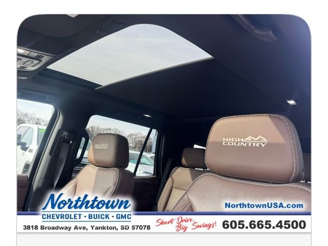 Used 2021 Chevrolet Tahoe High Country w/ Premium Package image 15