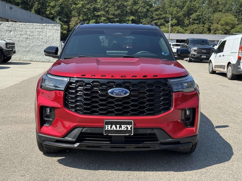Certified 2025 Ford Explorer ST-Line RWD image 27