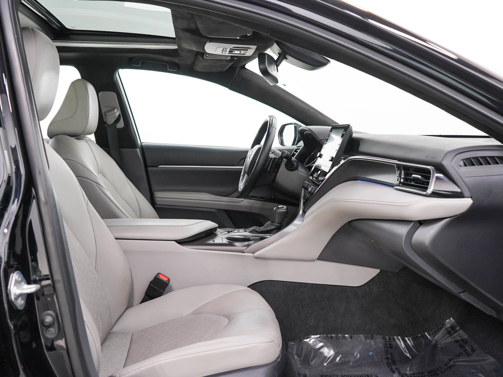 Used 2023 Toyota Camry XSE w/ Protection Package (Q2) (TMS) AWD/4WD image 12