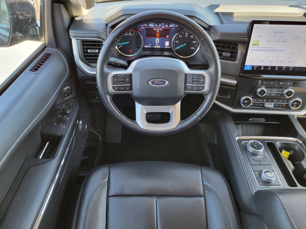 Used 2024 Ford Expedition XLT image 19