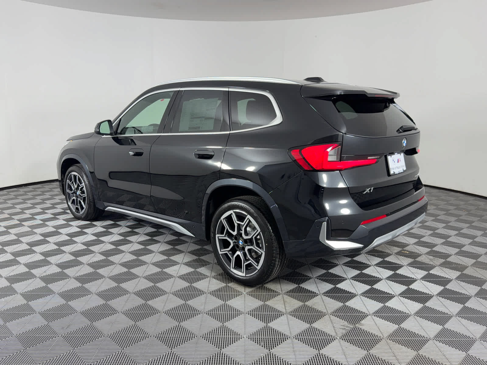New 2027 BMW X1 xDrive28i AWD/4WD image 5