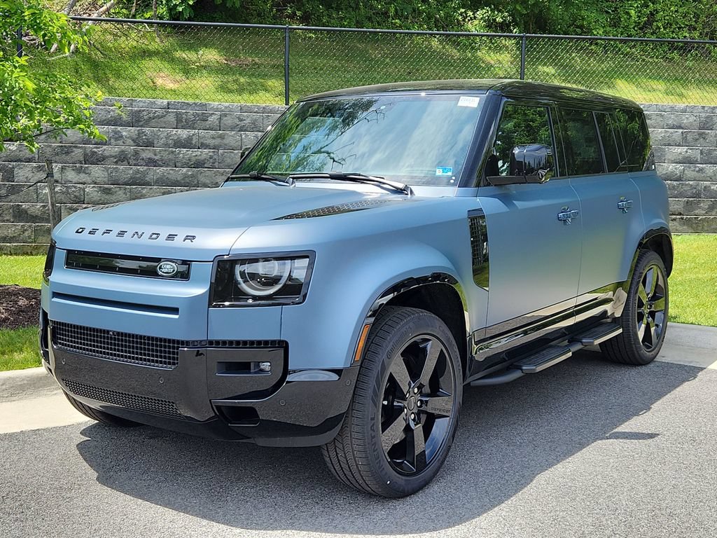 New 2026 Land Rover Defender 110 X-Dynamic SE