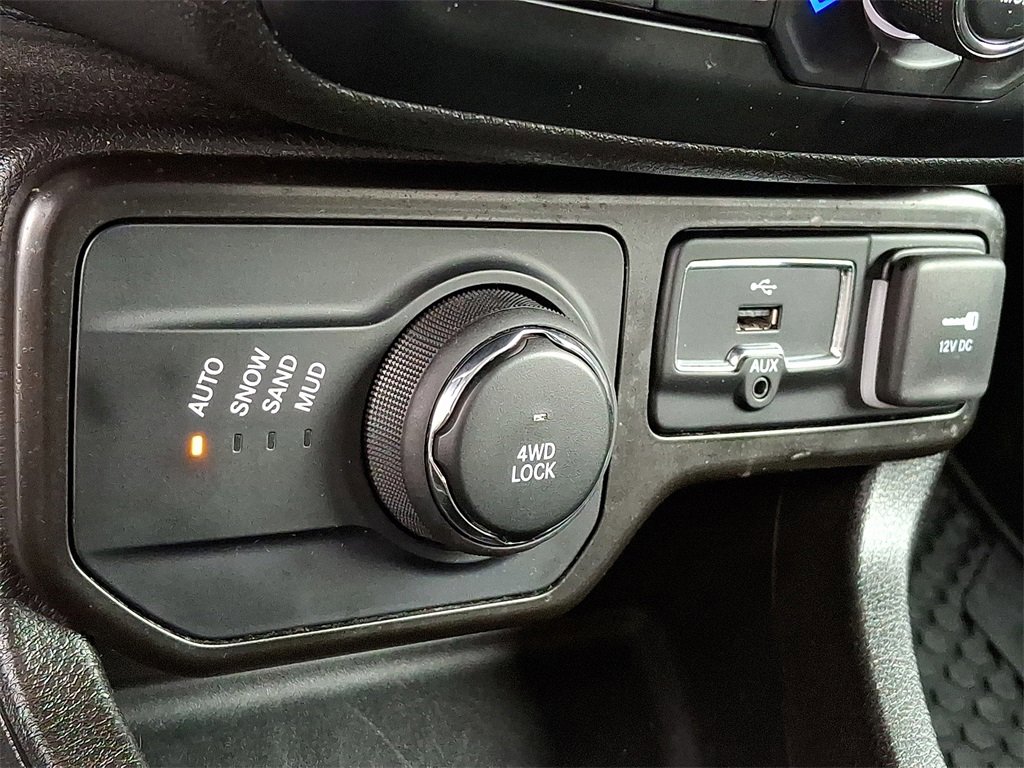 Used 2023 Jeep Renegade Latitude image 25