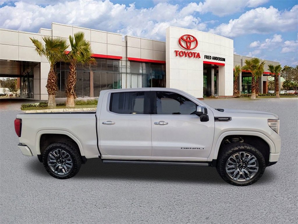 Used 2024 GMC Sierra 1500 Denali Ultimate image 3