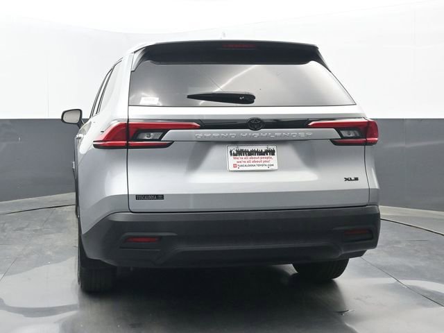 Used 2024 Toyota Grand Highlander XLE image 21
